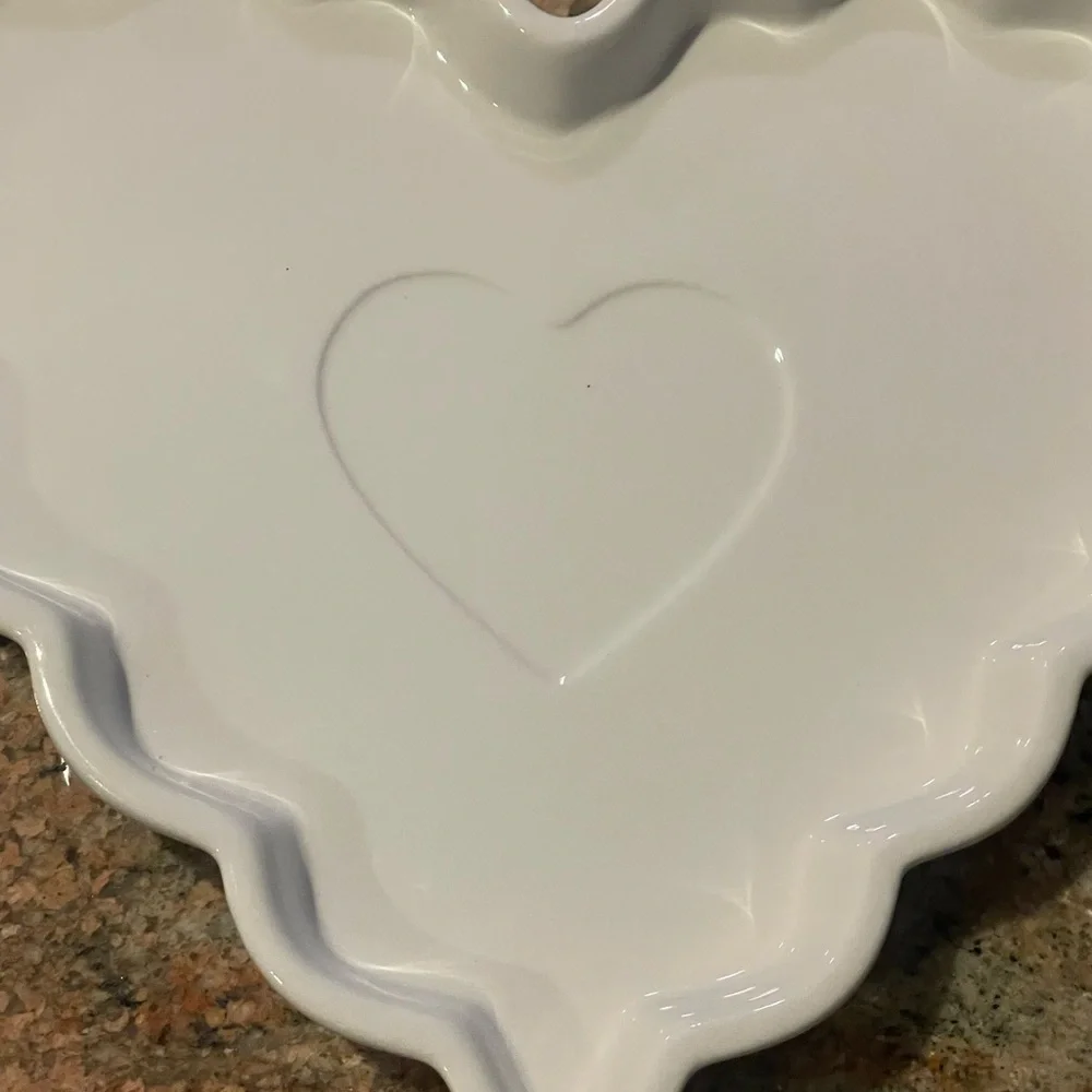 White Scalloped Ceramic Heart Tray - Bullseye's Playground